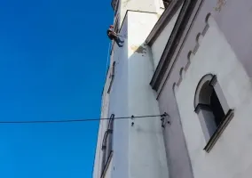 czyszczenie-cisnieniowe-wiezy-kosciola-w-dobrodzieniu-01