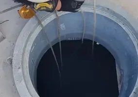 usuwanie-zanieczyszczen-z-dna-silosow-huta-guardian-04