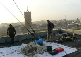 naprawa-elewacji-wiezowca-poznan-ul-piekary-06