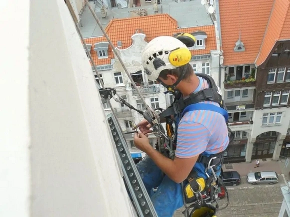 Profesjonalni alpiniści przemysłowi – Szczecin - zdjęcie